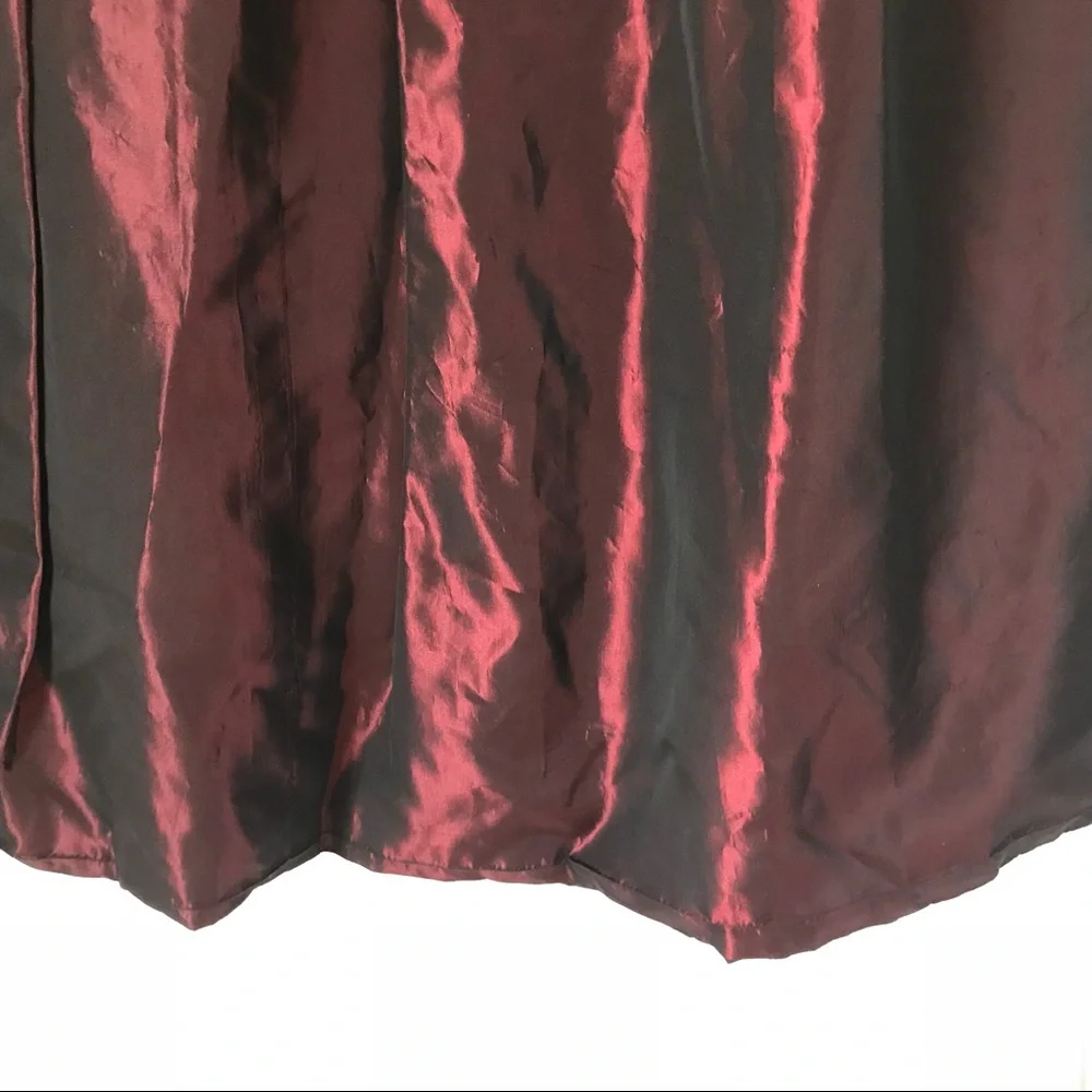 Ann Taylor semi formal Burgundy maxi skirt - Picture 6 of 7